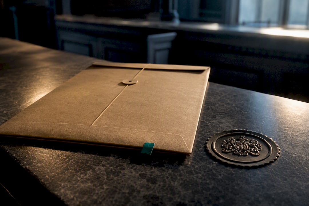 UK Apostille for UAE: avoid 2–3 week delays with online notarisation