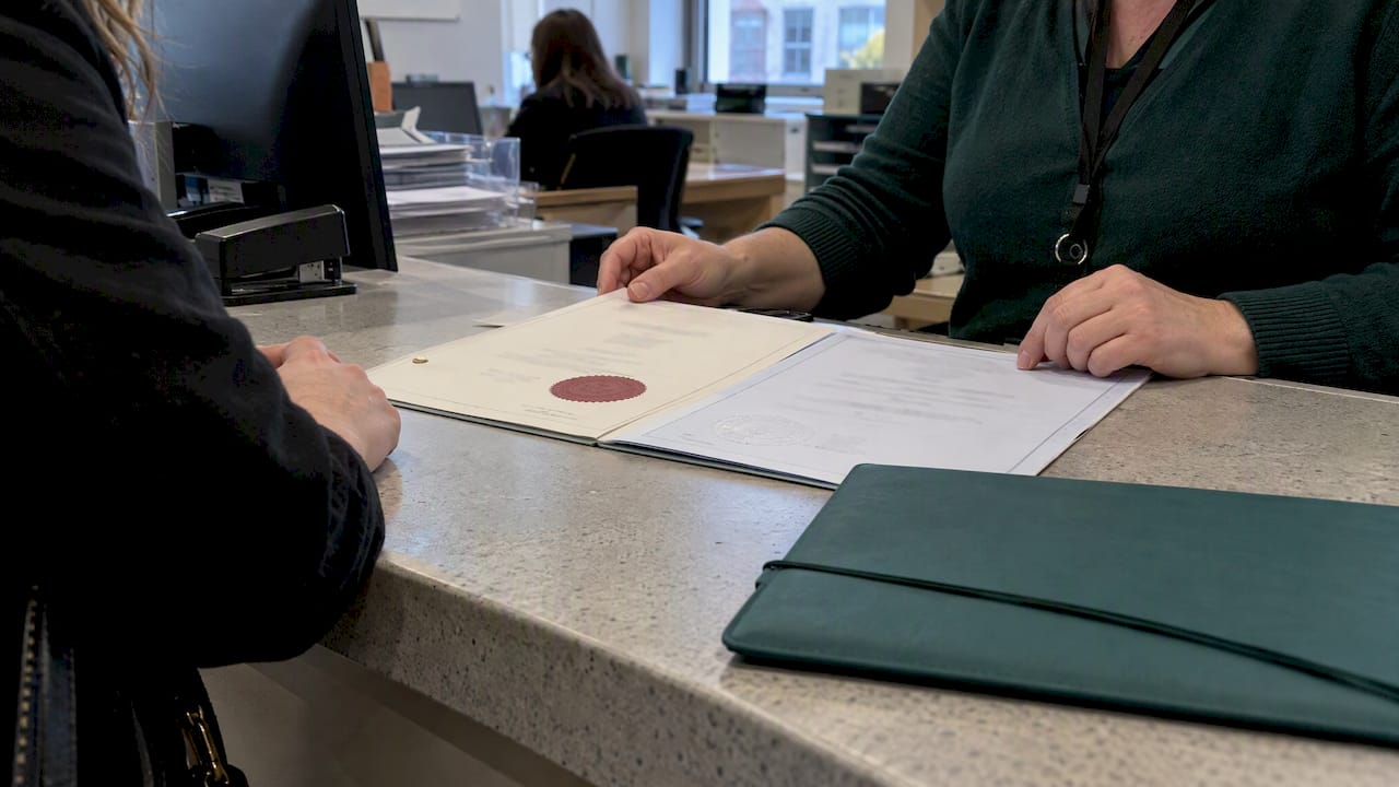 Business Contract Notarisation: From Video ID Checks to Legalisation