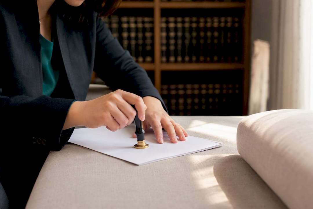 Do you need to notarise an invitation letter for a visa?